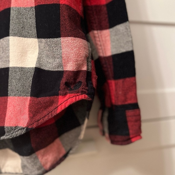 American Eagle Outfitters Flannel - Picture 2 of 5
